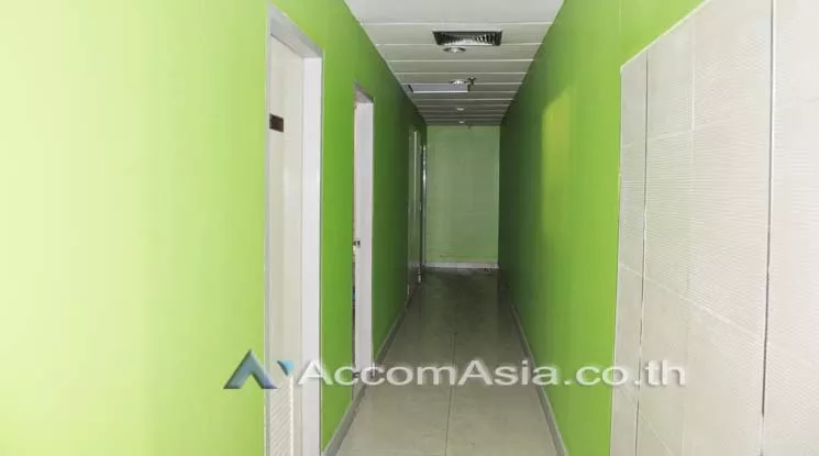 14  Office Space For Rent in Silom ,Bangkok BTS Chong Nonsi at K.C.C Building AA11227